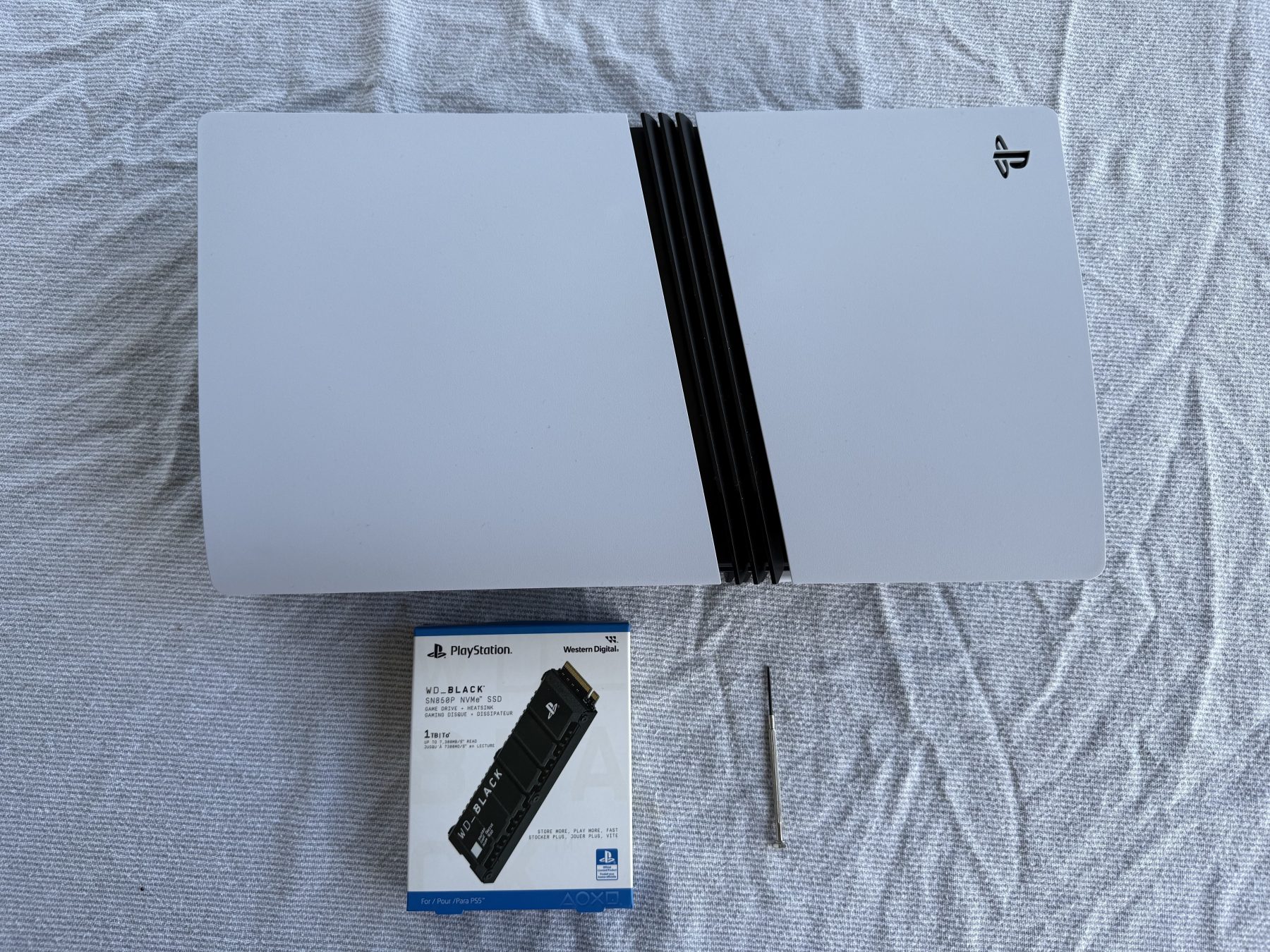 如何將 SSD 安裝到 PS5 Pro：圖解指南